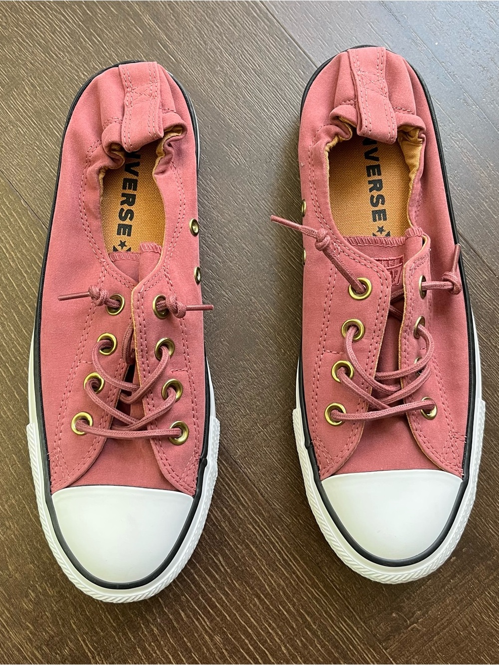 Brand New Converse slip-on sneaker in size US9